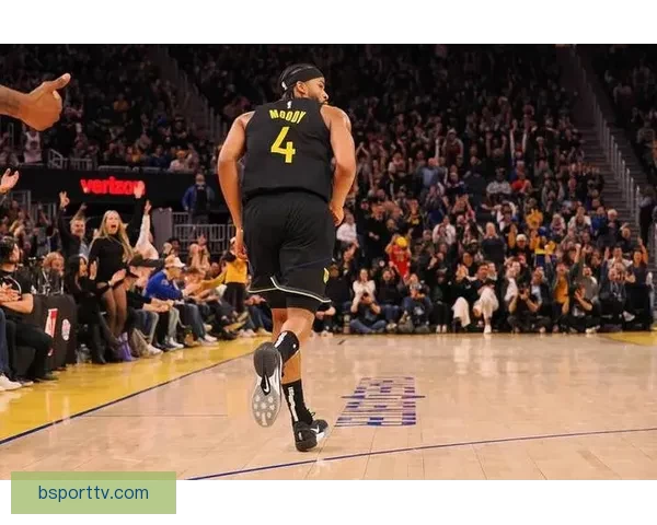 追梦揭秘穆迪伤情恐影响下赛季队医确认髌骨肌腱受损 追梦揭秘穆迪伤情恐影响下赛季队医确认髌骨肌腱受损